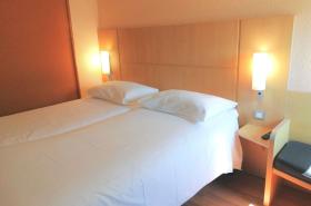 ibis Poitiers Sud - photo 7