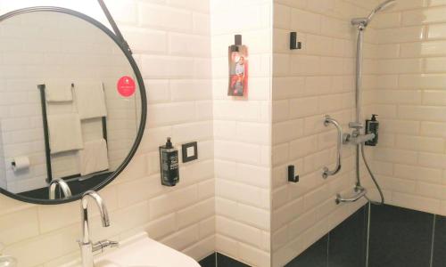 ibis Poitiers Sud - photo 2