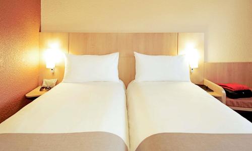 ibis Poitiers Sud - photo 3