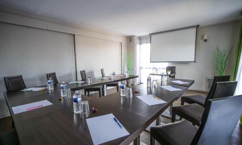 Hotel Inn Design Poitiers Sud - photo 2