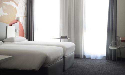 ibis Styles Poitiers Centre - photo 2