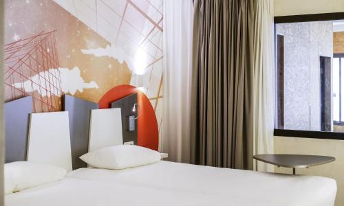 ibis Styles Poitiers Centre - photo 3