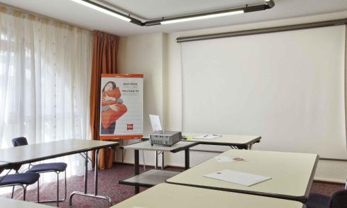 ibis Poitiers Centre - photo 2