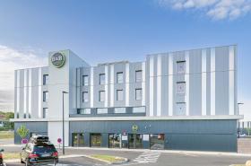 B&B HOTEL Poitiers Aéroport - photo 4