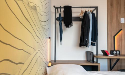 B&B HOTEL Poitiers Aéroport - photo 2